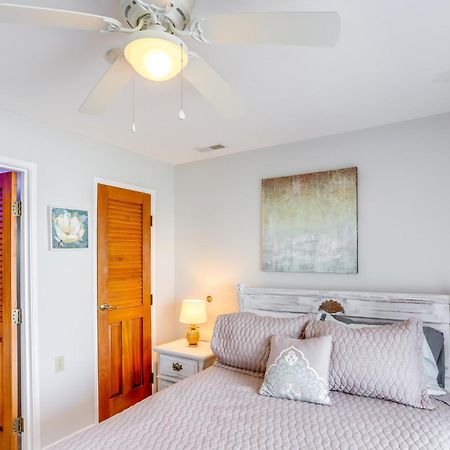 Cozy Lakefront Middle Bass Retreat With Balcony Put-in-Bay Eksteriør bilde