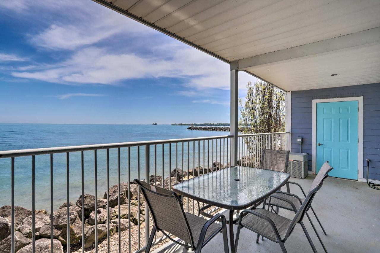 Cozy Lakefront Middle Bass Retreat With Balcony Put-in-Bay Eksteriør bilde