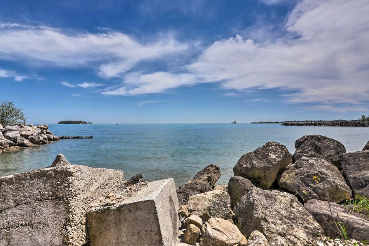 Cozy Lakefront Middle Bass Retreat With Balcony Put-in-Bay Eksteriør bilde