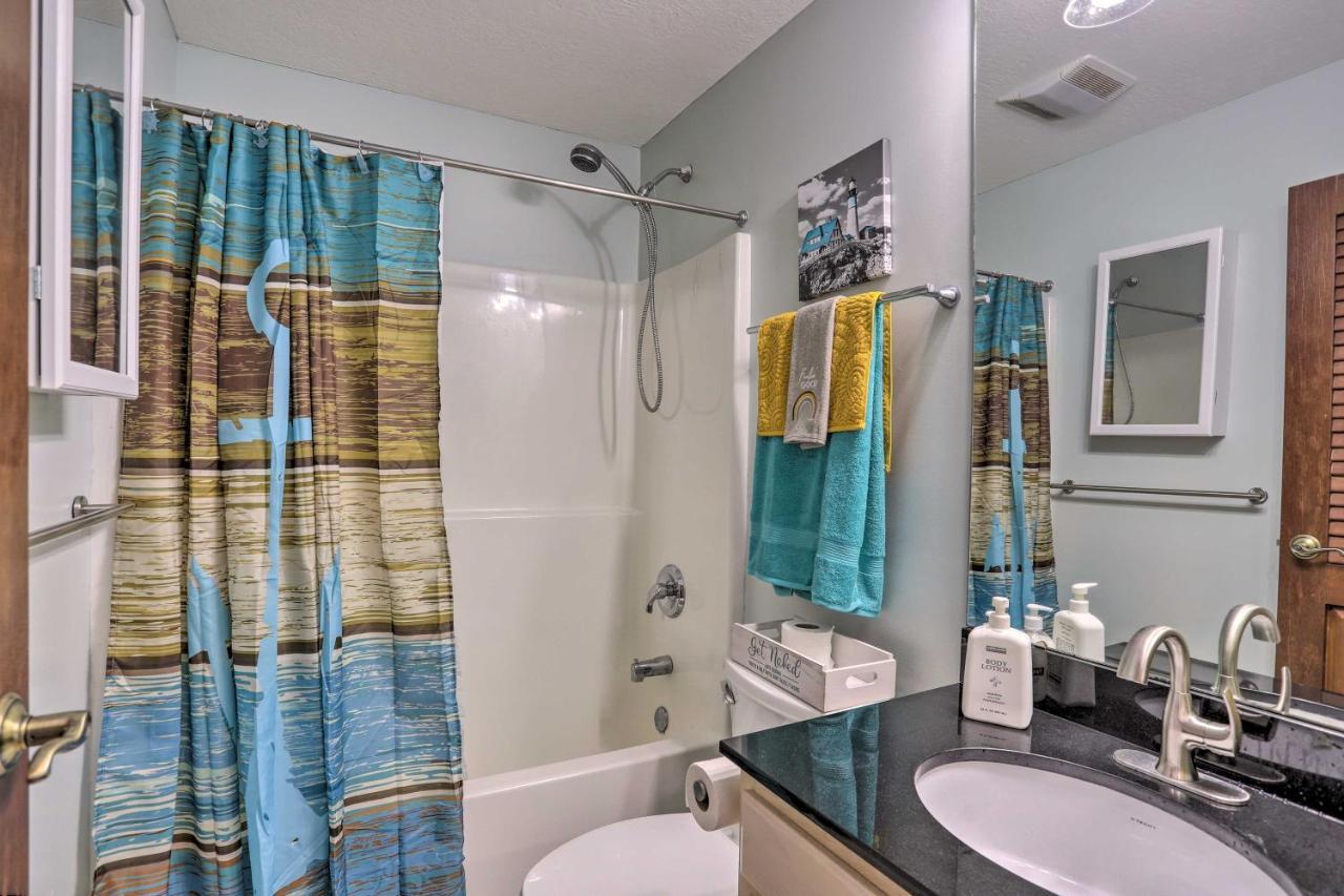 Cozy Lakefront Middle Bass Retreat With Balcony Put-in-Bay Eksteriør bilde