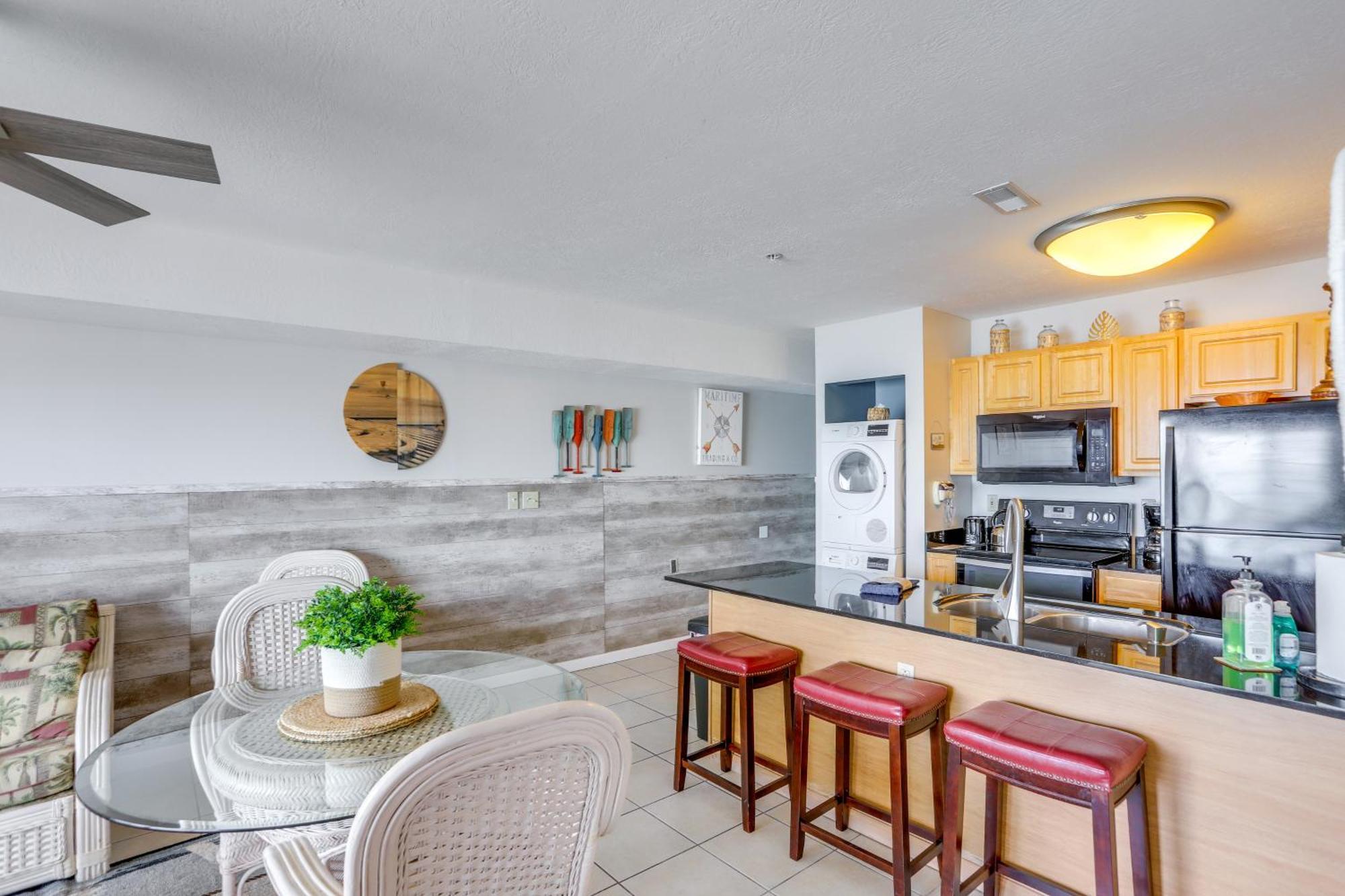 Cozy Lakefront Middle Bass Retreat With Balcony Put-in-Bay Eksteriør bilde